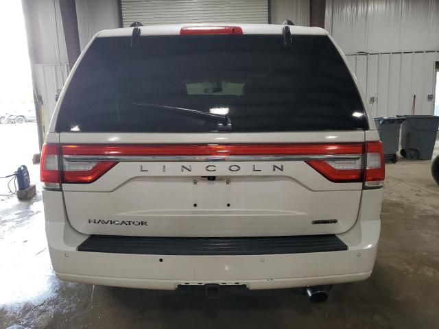  LINCOLN NAVIGATOR 2015 Белы