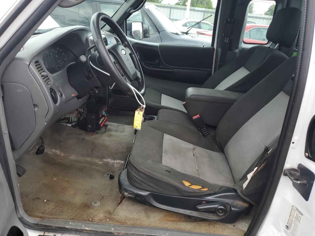 2011 Ford Ranger Super Cab VIN: 1FTLR4FE1BPA37579 Lot: 64609385
