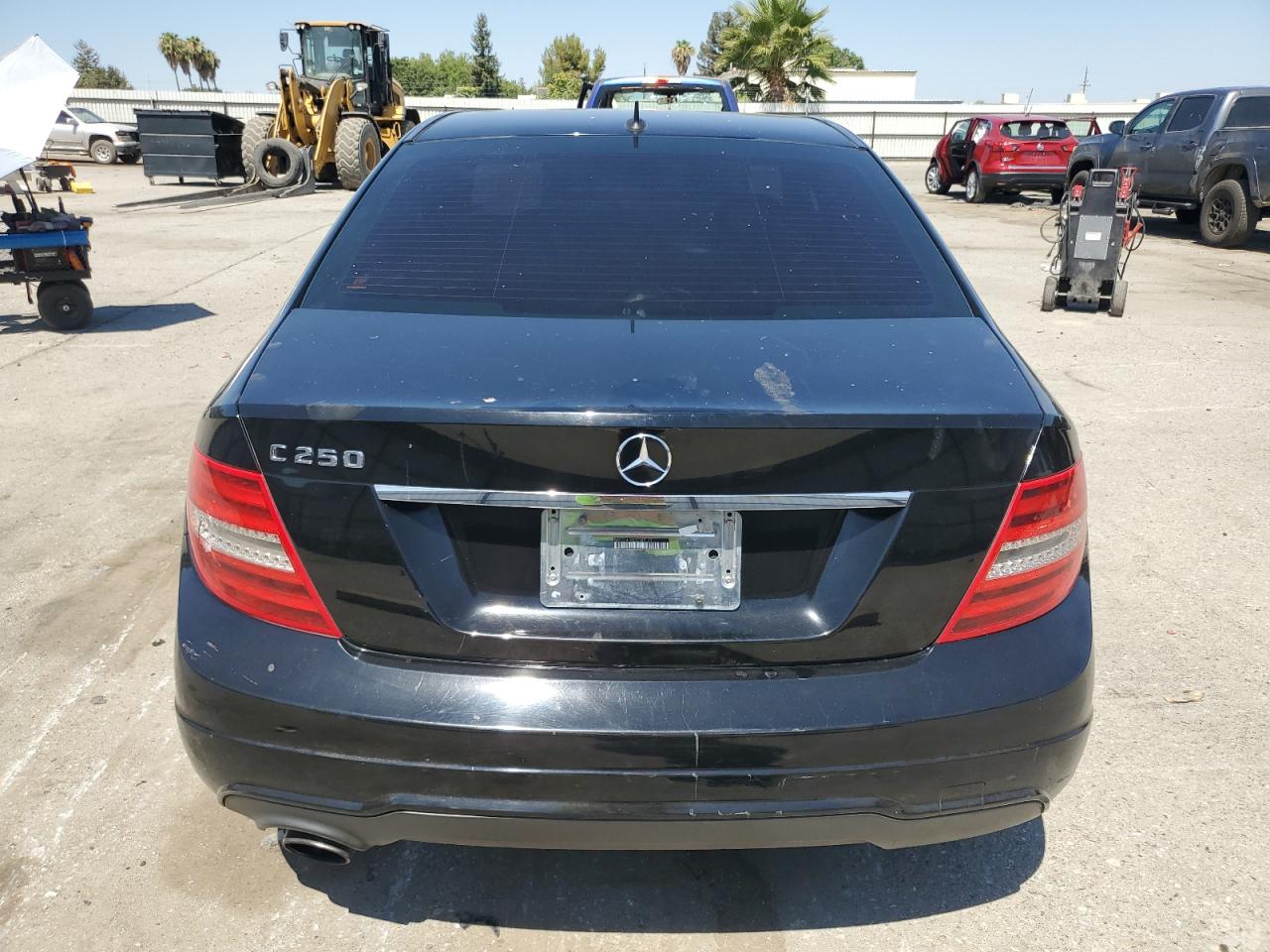2013 Mercedes-Benz C 250 VIN: WDDGF4HB2DG085162 Lot: 65214495