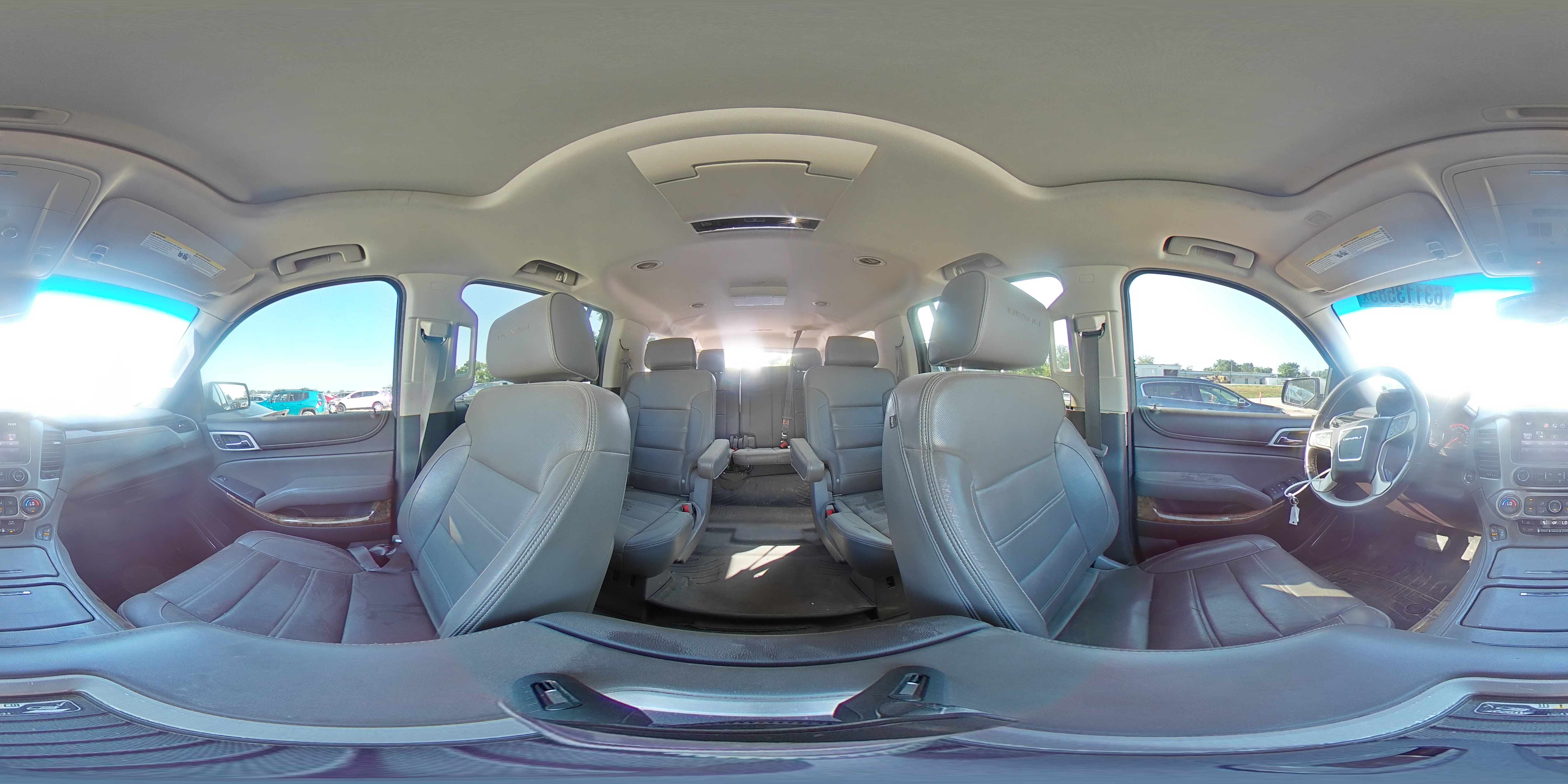 2015 GMC Yukon Xl Denali VIN: 1GKS2JKJ8FR585143 Lot: 63113585