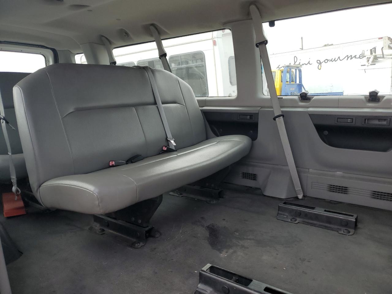 2009 Ford Econoline E350 Super Duty Wagon VIN: 1FBSS31L69DA15433 Lot: 59523185