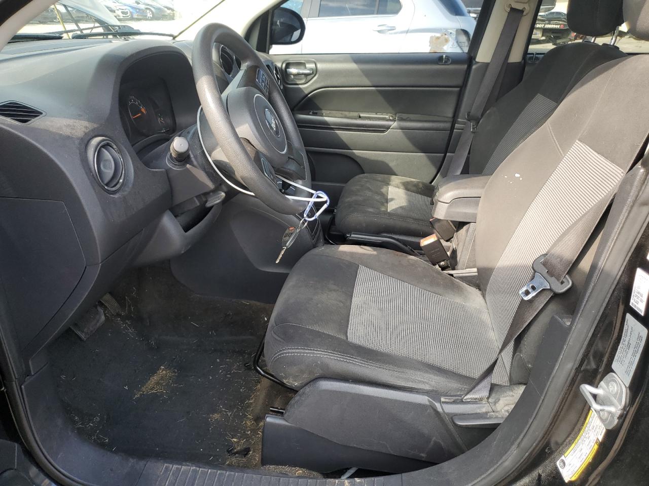 2017 Jeep Compass Sport VIN: 1C4NJDBB5HD107123 Lot: 65195375