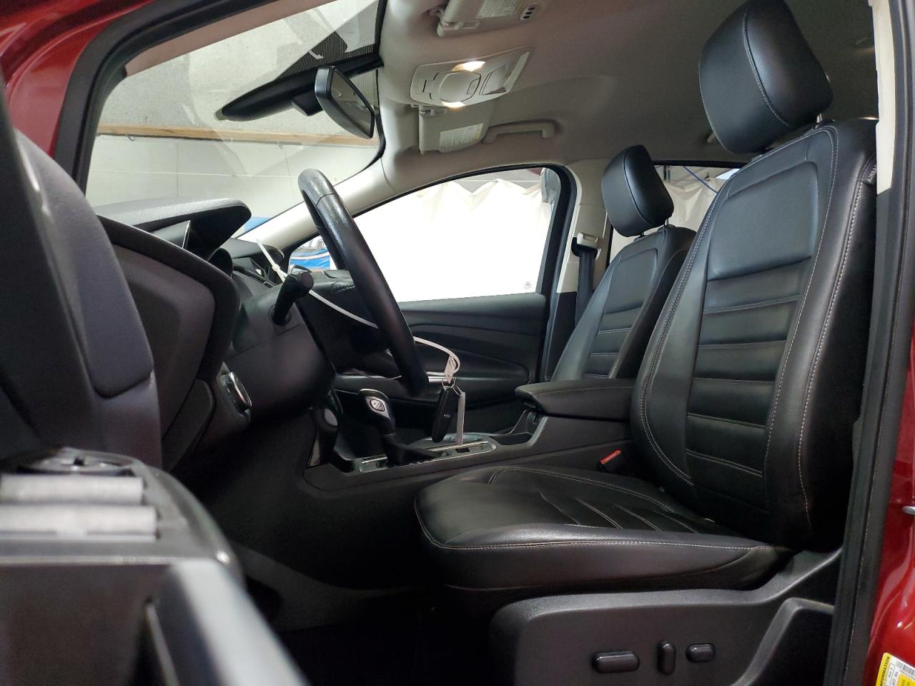 2019 Ford Escape Titanium VIN: 1FMCU9J97KUA39646 Lot: 64784505