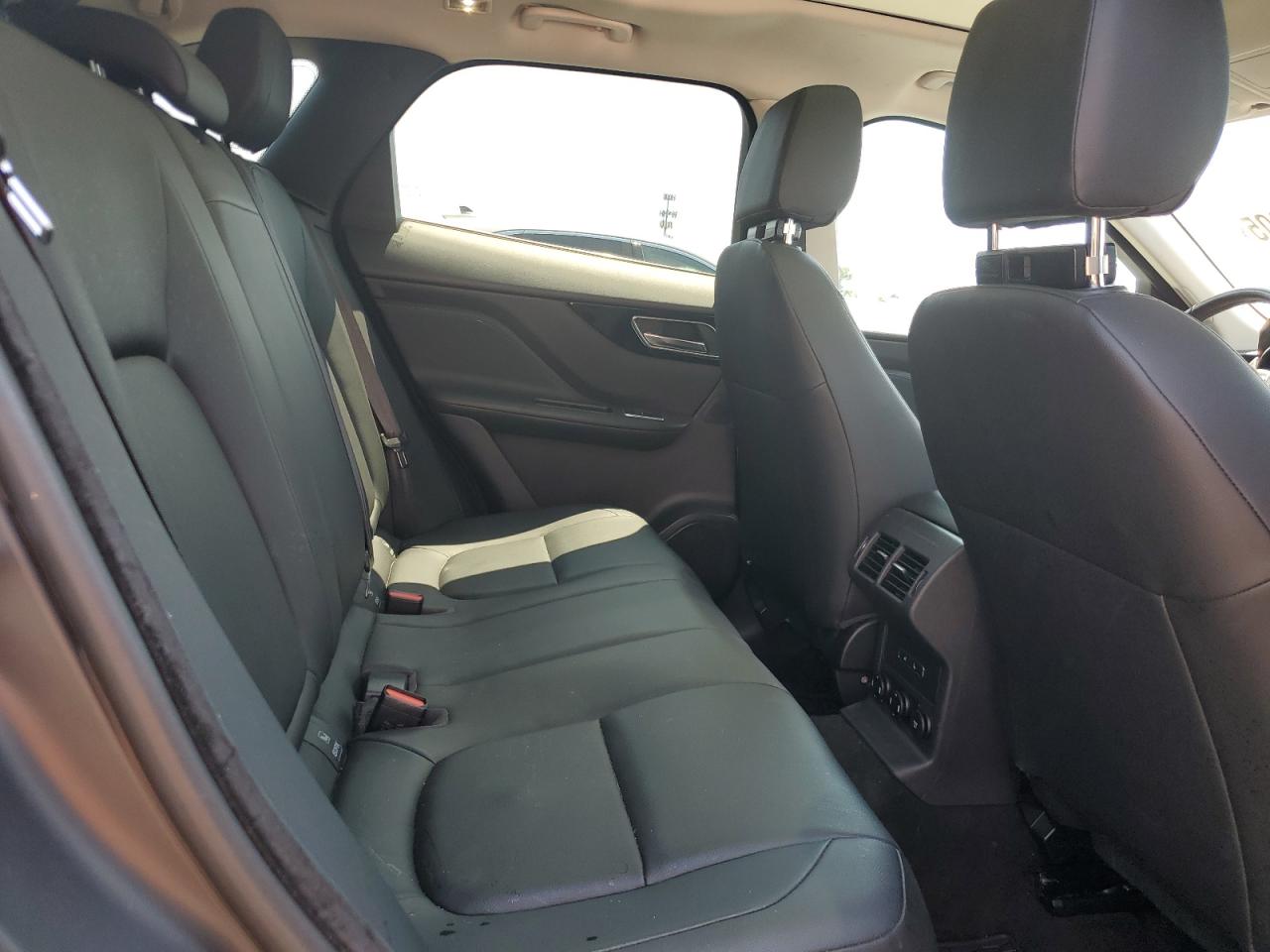 2019 Jaguar F-Pace Premium VIN: SADCJ2FX4KA360660 Lot: 66277905