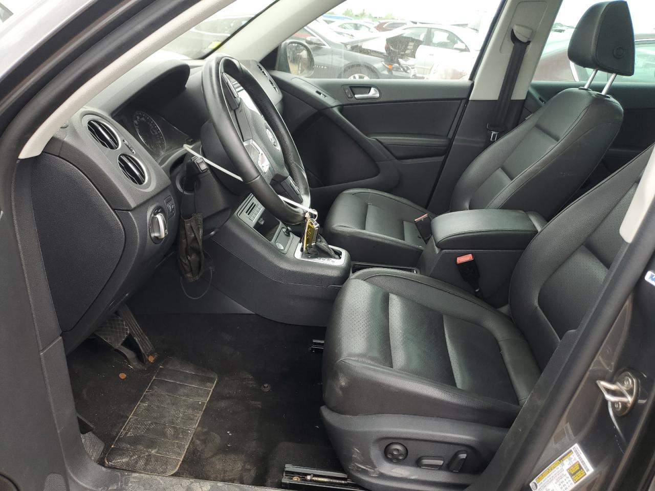 2016 Volkswagen Tiguan S VIN: WVGBV7AX6GW523525 Lot: 64114715