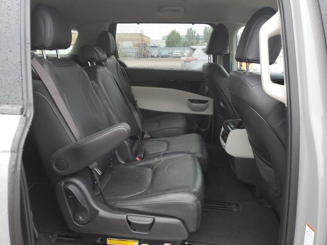 2023 KIA CARNIVAL EX  