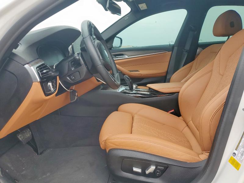  BMW 5 SERIES 2022 Белы