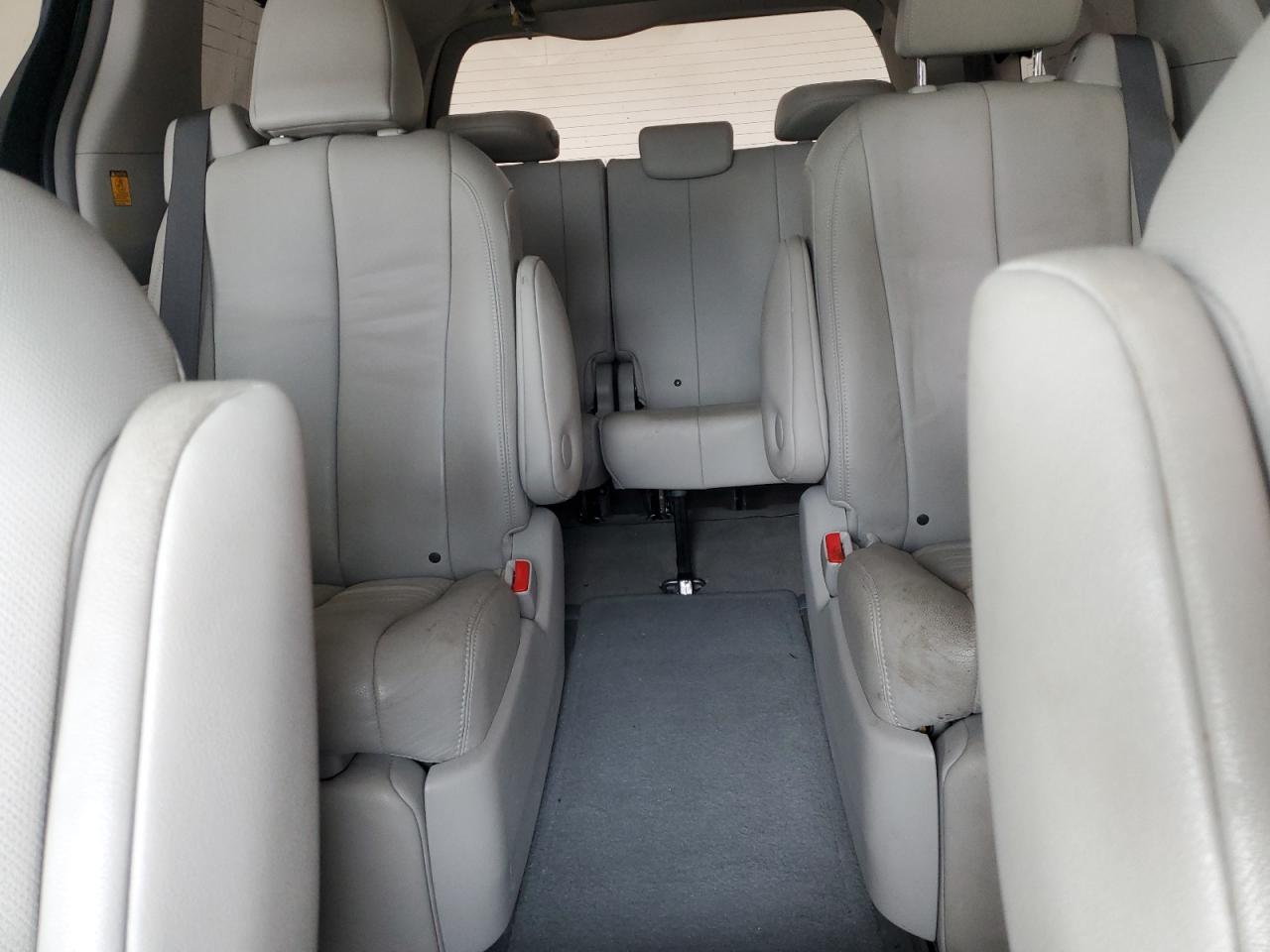 2012 Toyota Sienna Xle VIN: 5TDDK3DC8CS042919 Lot: 62644385