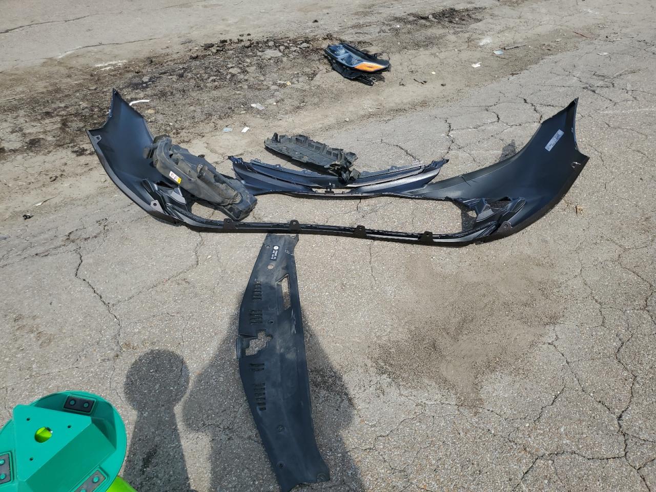 2018 Toyota Camry L VIN: JTNB11HK2J3045065 Lot: 64821815