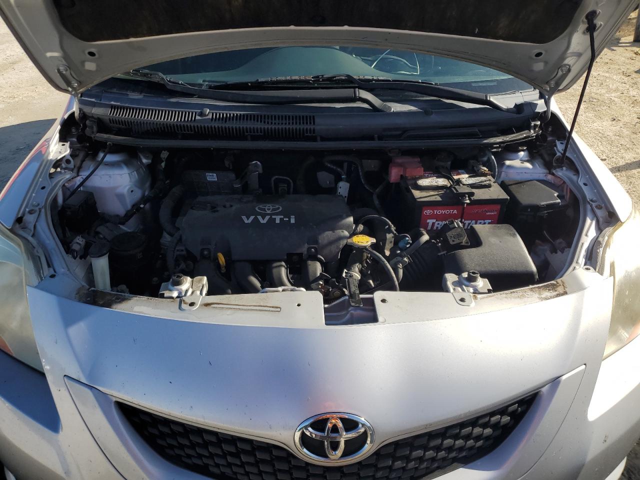 2010 Toyota Yaris VIN: JTDBT4K33A4073551 Lot: 63093465