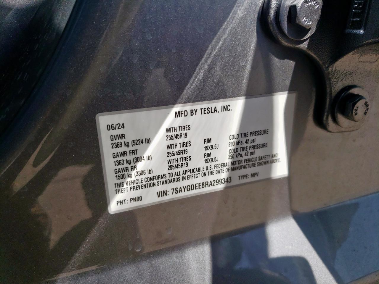 2024 Tesla Model Y VIN: 7SAYGDEE8RA299343 Lot: 65370225