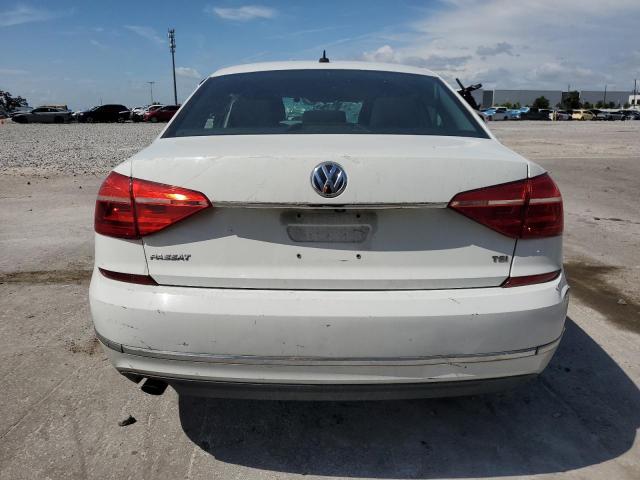  VOLKSWAGEN PASSAT 2016 Biały
