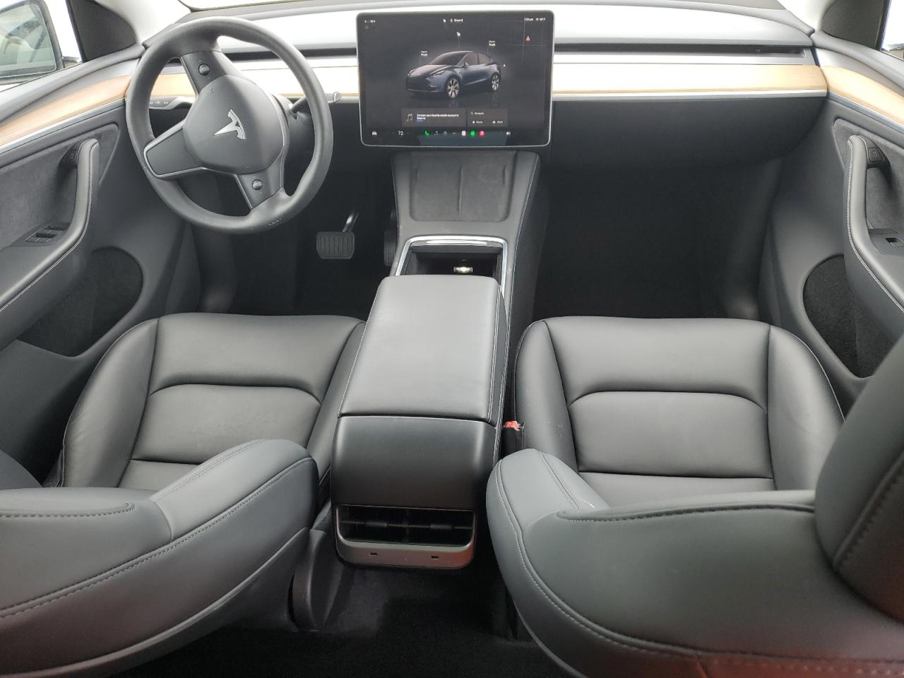 2024 Tesla Model Y VIN: 7SAYGDEE8RA233228 Lot: 64816445