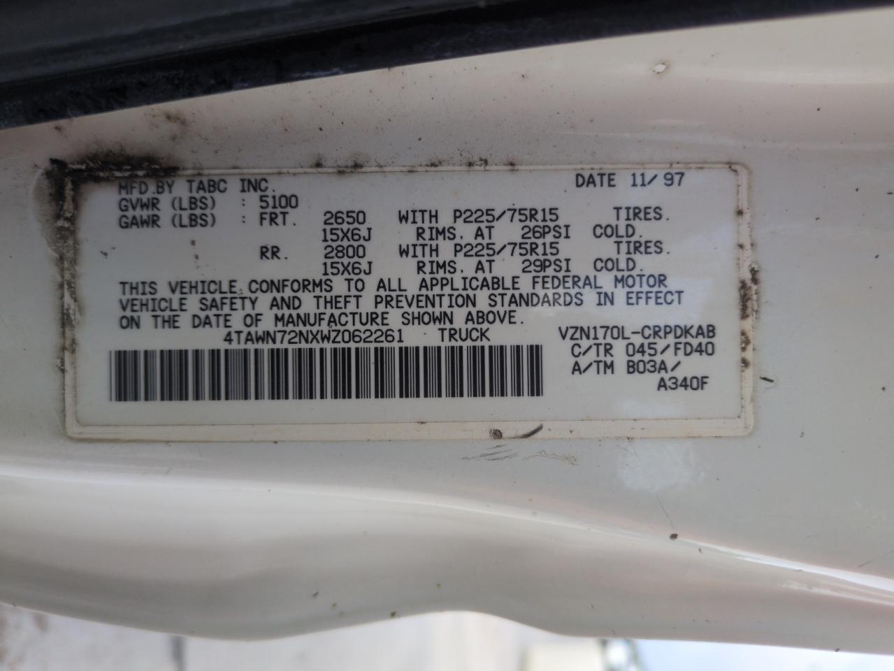 1998 Toyota Tacoma Xtracab VIN: 4TAWN72NXWZ062261 Lot: 62871085