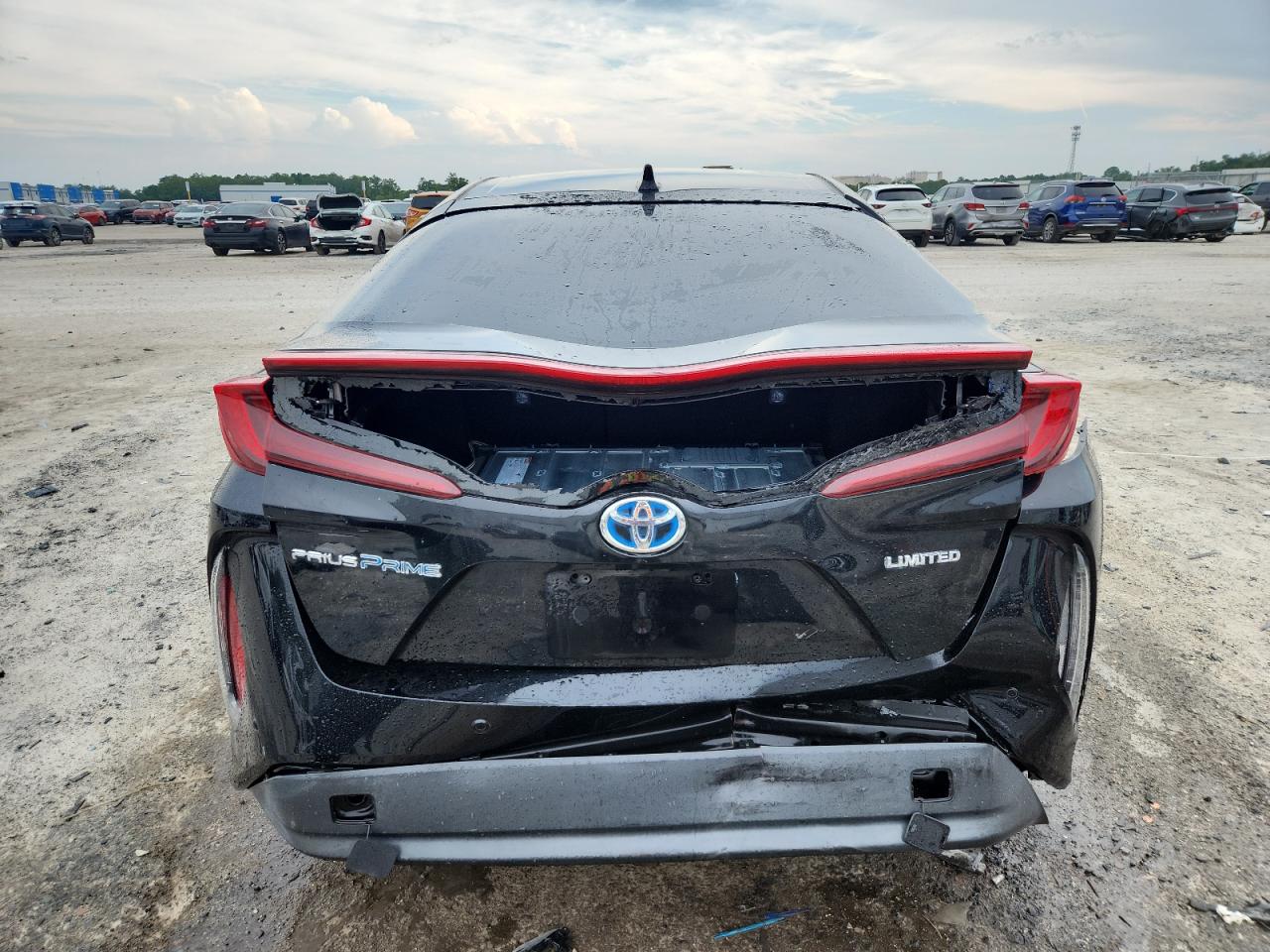 2020 Toyota Prius Prime Le VIN: JTDKARFPXL3153227 Lot: 64035955
