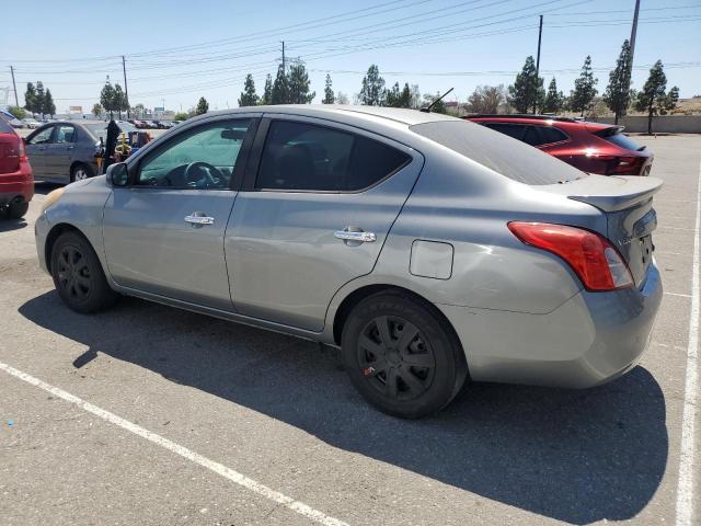 Sedans NISSAN VERSA 2013 Silver