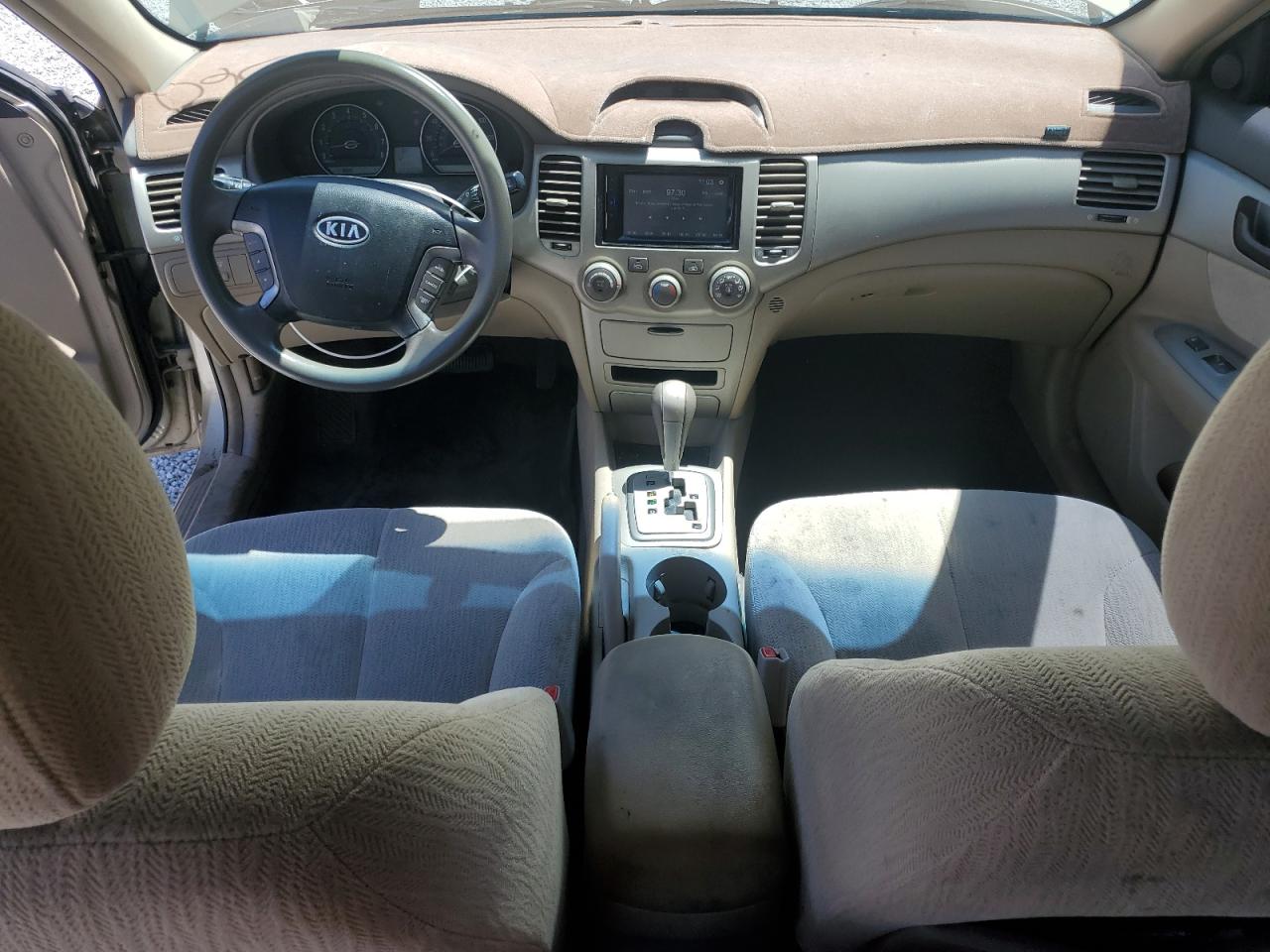 2007 Kia Optima Lx VIN: KNAGE123975136747 Lot: 61872475