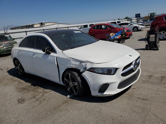  MERCEDES-BENZ A-CLASS 2019 Biały