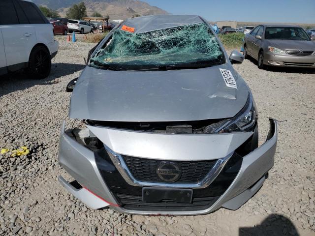  NISSAN VERSA 2021 Silver