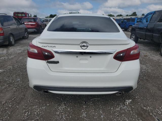  NISSAN ALTIMA 2018 Biały
