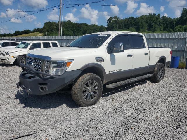  NISSAN TITAN 2018 Biały