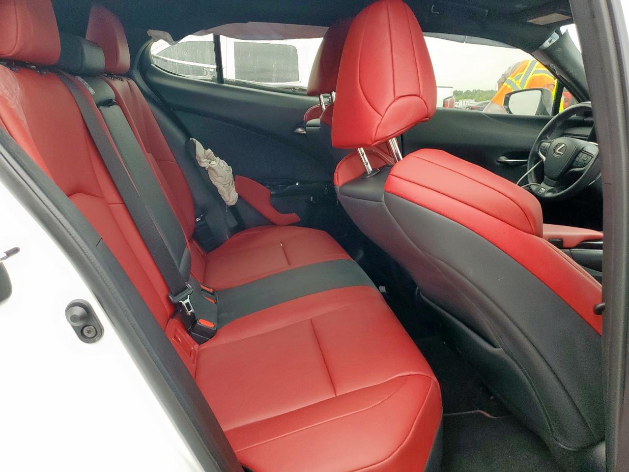 2022 Lexus Ux 200 Base VIN: JTHE3JBH7N2047381 Lot: 65420715