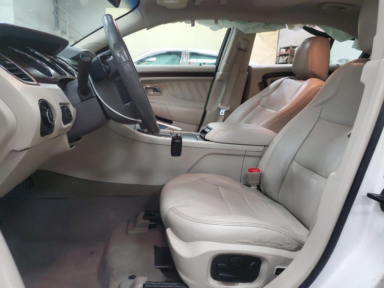 2010 Ford Taurus Limited VIN: 1FAHP2FW1AG138697 Lot: 63988345