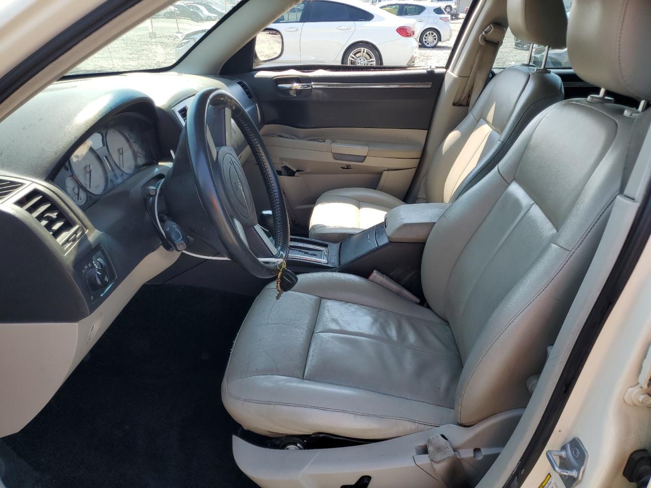 2007 Chrysler 300 Touring VIN: 2C3KA53G77H858989 Lot: 64046365