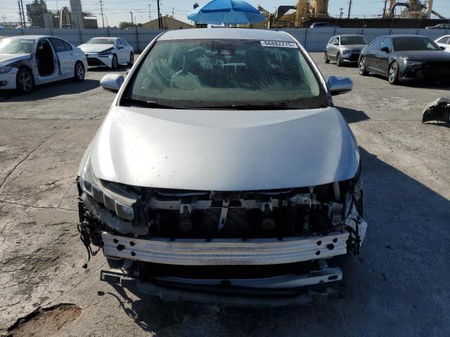  TOYOTA PRIUS 2018 Серебристый