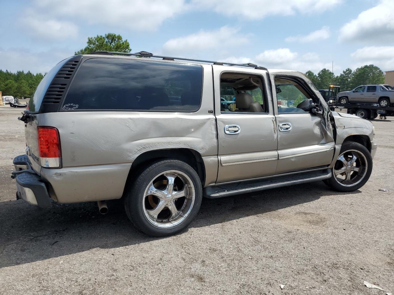 2003 Chevrolet Suburban C1500 VIN: 1GNEC16Z13J221251 Lot: 64169045