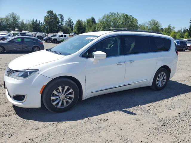 Minivans CHRYSLER PACIFICA 2017 Biały