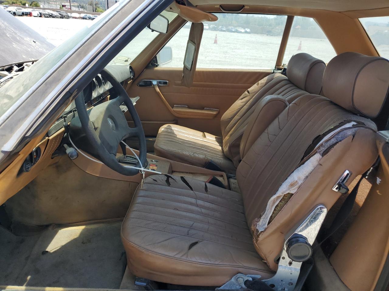 1982 Mercedes-Benz 380 Sl VIN: WDBBA45A1CB011319 Lot: 65068925