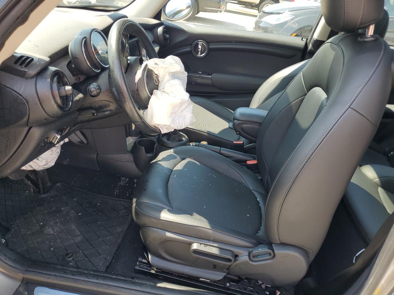 WMWXR3C01L2L96673 2020 Mini Cooper