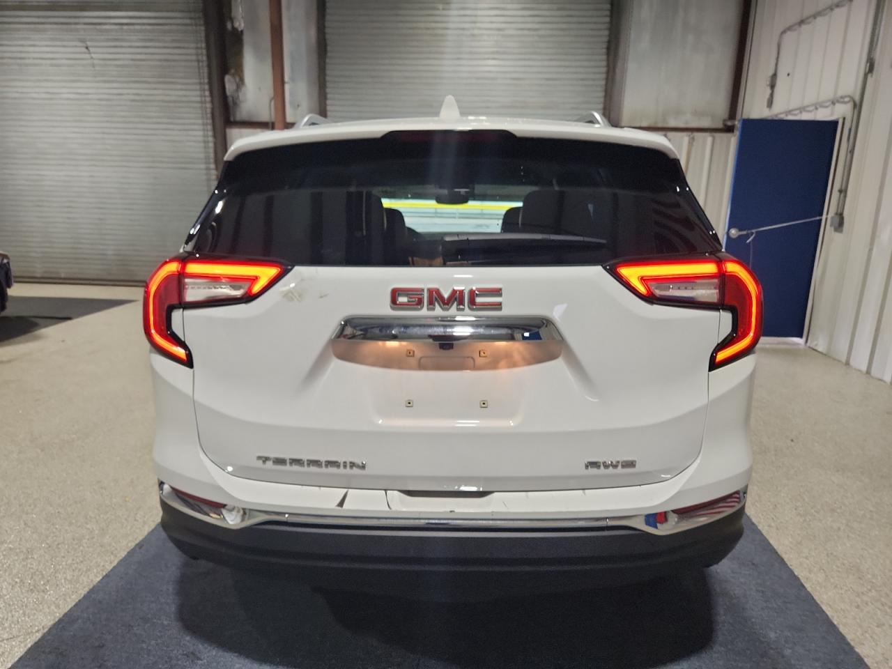 2024 GMC Terrain Slt VIN: 3GKALVEG2RL352063 Lot: 64334175