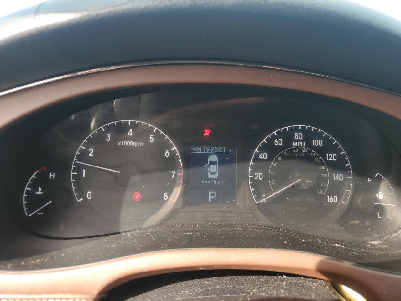 2009 Hyundai Genesis 3.8L VIN: KMHGC46E29U021868 Lot: 64109765
