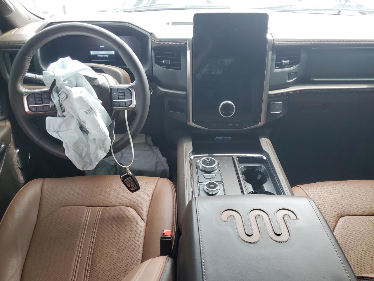 2024 Ford Expedition King Ranch VIN: 1FMJU1P84REA70302 Lot: 65176775