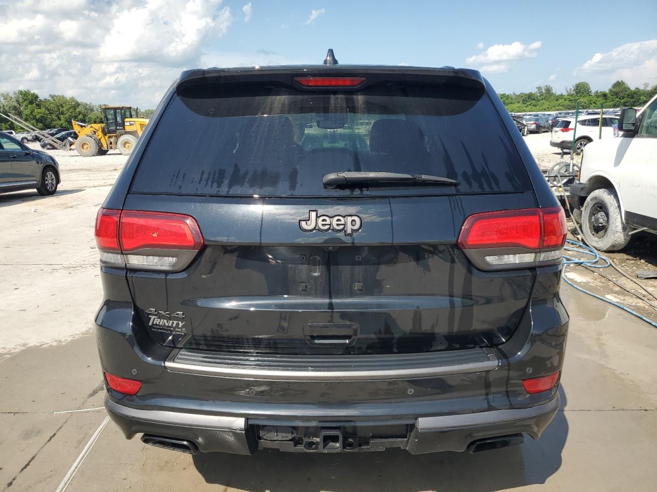 2018 Jeep Grand Cherokee Overland VIN: 1C4RJFCG8JC424588 Lot: 63768495