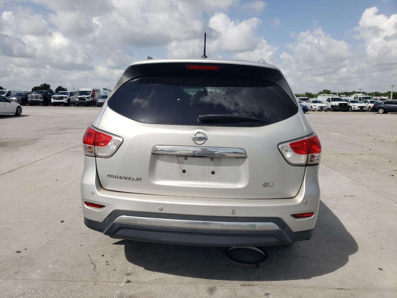 2016 Nissan Pathfinder S VIN: 5N1AR2MN5GC625557 Lot: 64437135