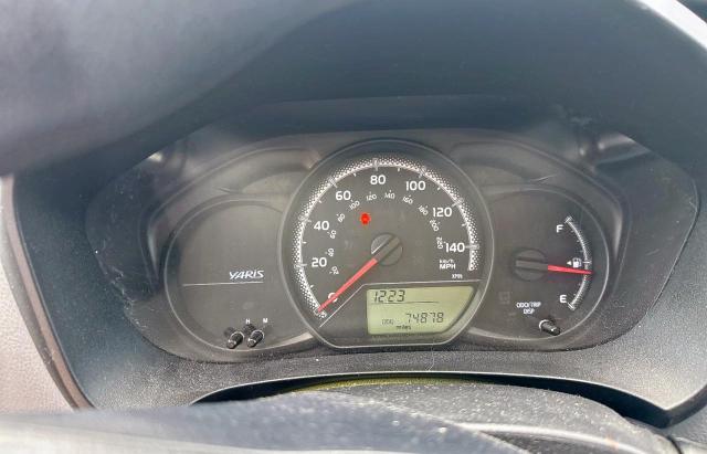 Hatchbacks TOYOTA YARIS 2015 Granatowy