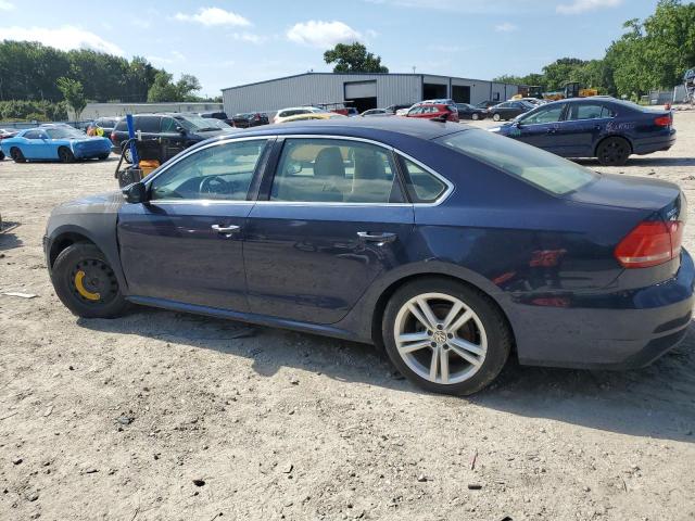  VOLKSWAGEN PASSAT 2014 Синий