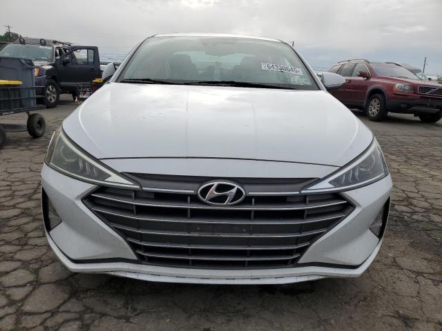  HYUNDAI ELANTRA 2020 Белы