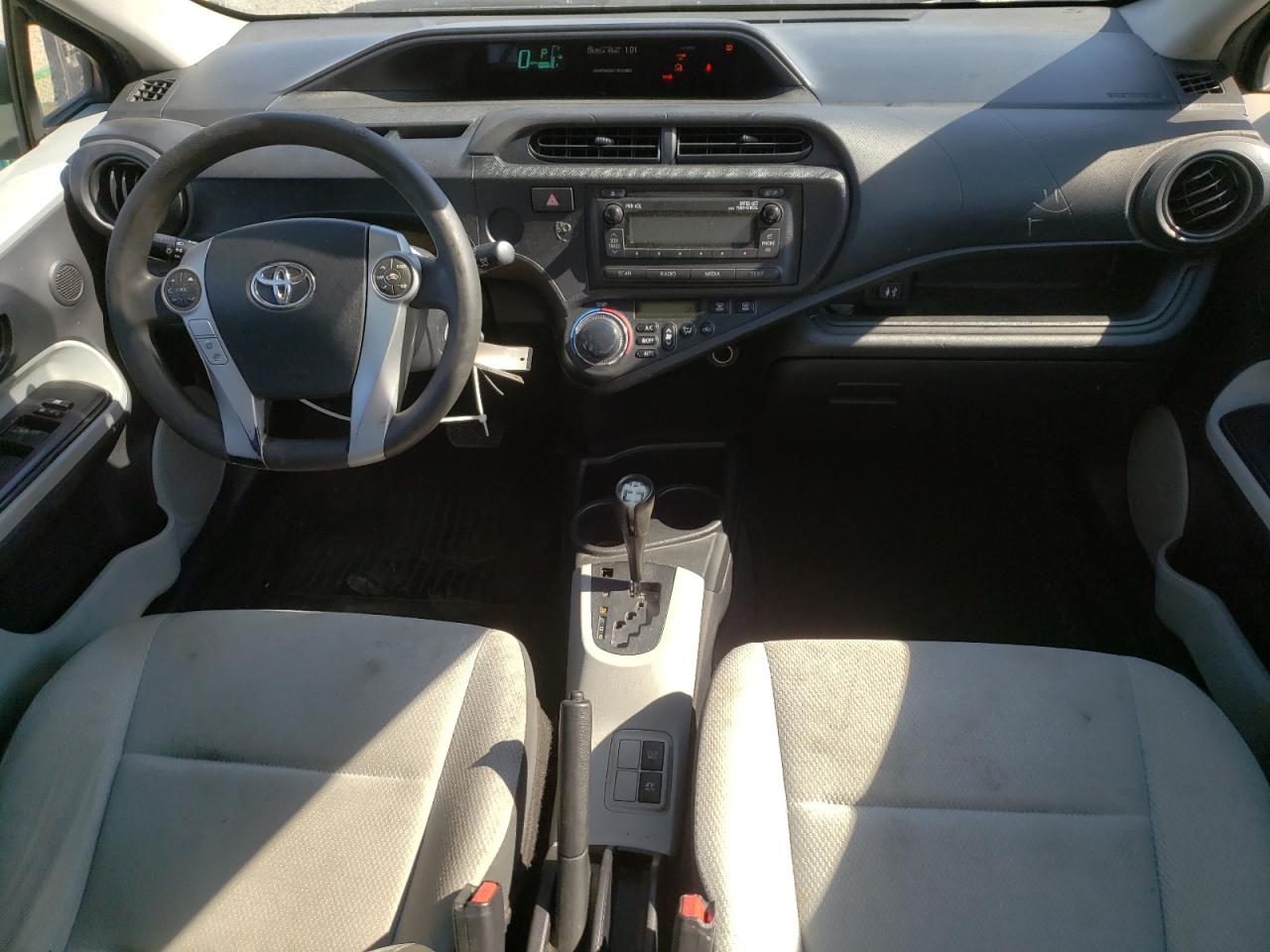 2012 Toyota Prius C VIN: JTDKDTB3XC1030871 Lot: 64467355