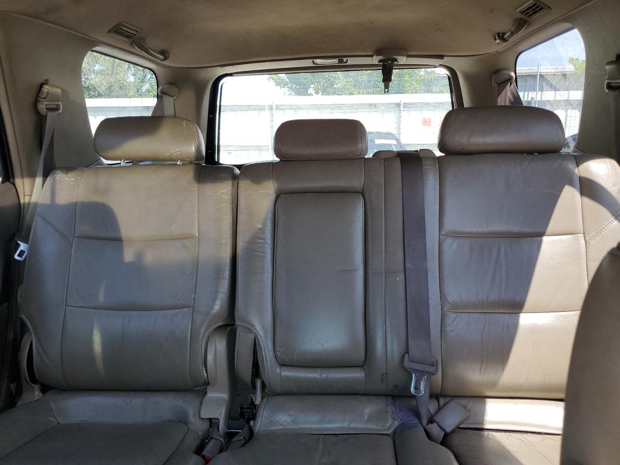2002 Toyota Sequoia Limited VIN: 5TDBT48A32S110156 Lot: 62830495