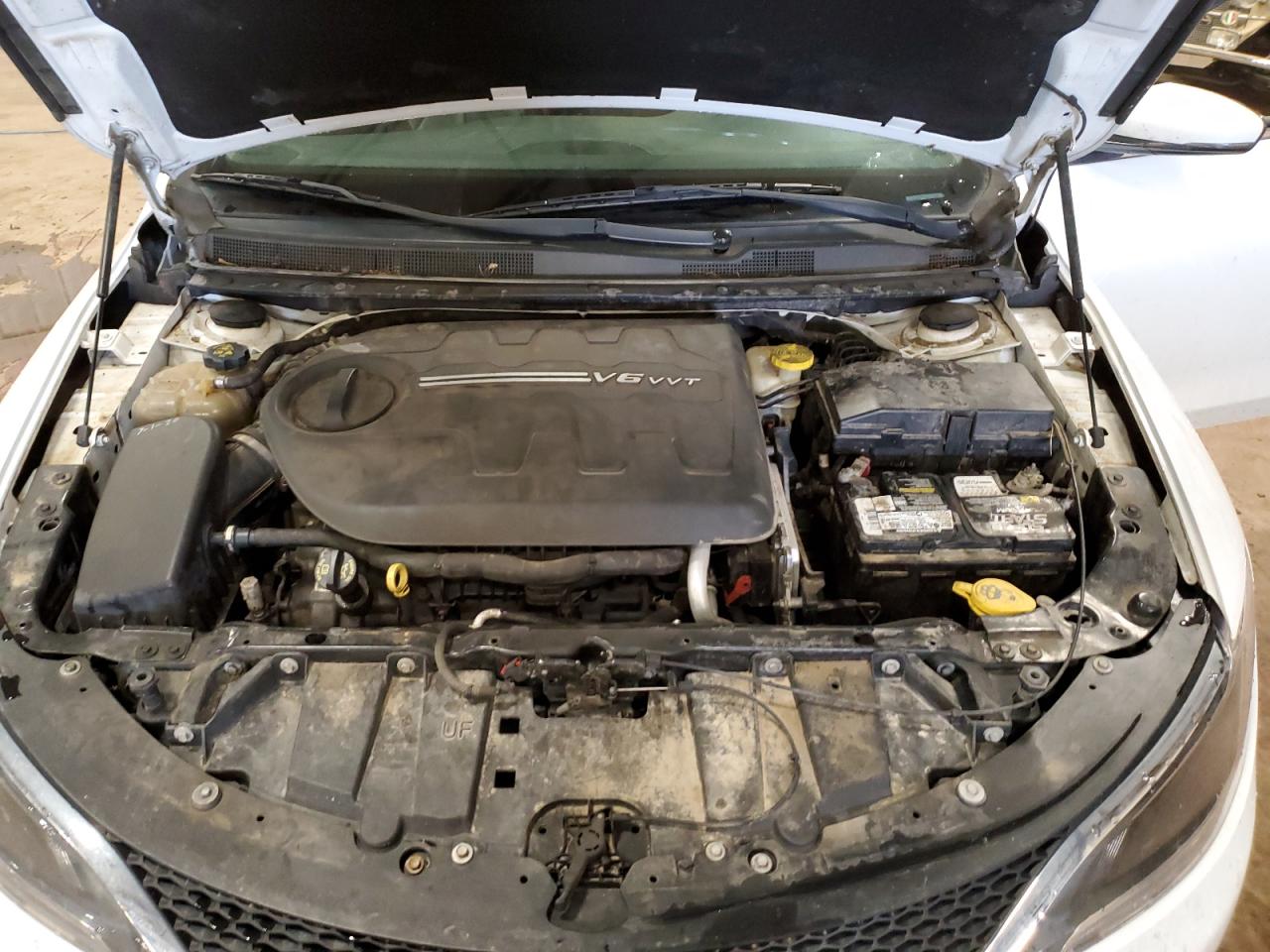 2016 Chrysler 200 C VIN: 1C3CCCEGXGN118327 Lot: 67087035