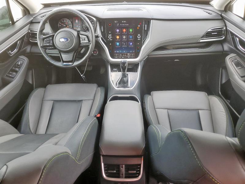  SUBARU OUTBACK 2024 White