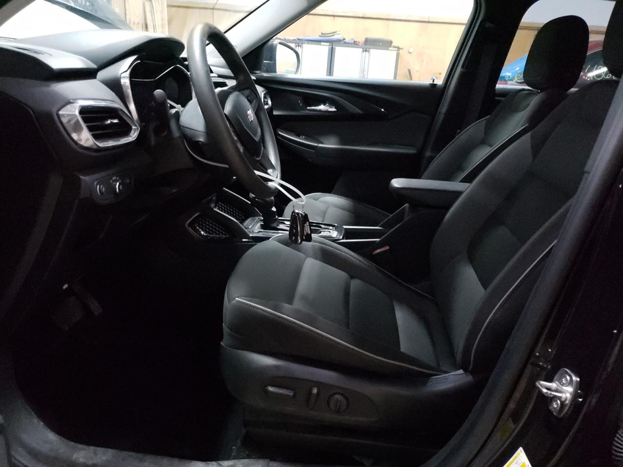 kl79mrsl0nb135611 KL79MRSL0NB135611 2022 Chevrolet Trailblazer Lt