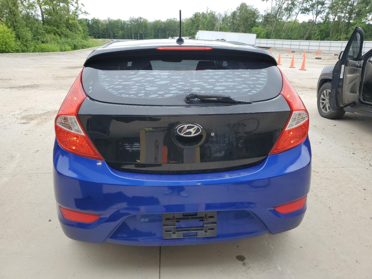 2013 Hyundai Accent Gls VIN: KMHCU5AE5DU111856 Lot: 65423865