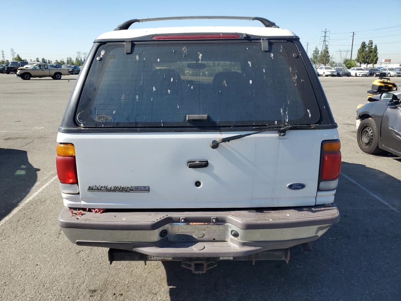 1997 Ford Explorer VIN: 1FMDU34X7VUB62623 Lot: 64336235