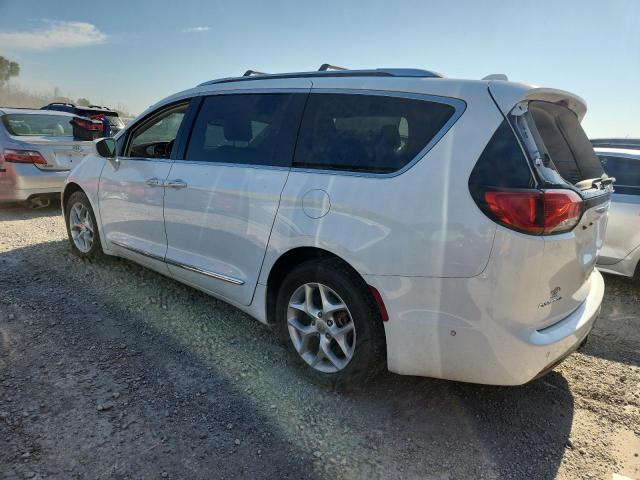 Minivans CHRYSLER PACIFICA 2017 White