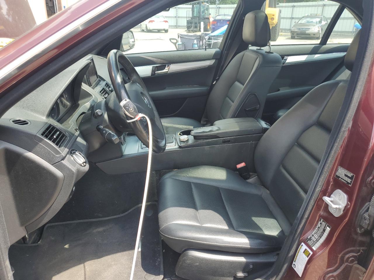 2008 Mercedes-Benz C 300 4Matic VIN: WDDGF81X88F157815 Lot: 63350135